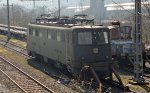 Ae 6/6 Ausserbetriebssetzungen: Alleine steht am 12.03.2010 die Ae 6/6 ...