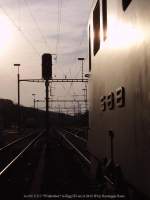 ae-6-6--ae-610 Bild mit Symbol-Charakter: Wie die zu sehende Weichenlaterne zeigt, gehts f�r die Ae 6/6 Lokomotiven leider ziemlich direkt richtung Abstellgleis.. Elgg ZH 21.04.10