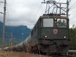 ae-6-6--ae-610 64838 in Zizers Abfahrbereit mit einem Zementzug nach Buchs SG. Von dort beginnt die Verteilung in die Schweiz.