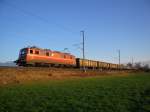 ae-6-6--ae-610 Zug 78490 mit 1580t Zuckerr�ben an einem sch�nen Herbstabend unterwegs von Landquart nach Frauenfeld. Steht vor Einfahrsignal Altst�tten SG. Gezogen von der 11425.