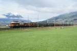 Majest�tisch gr�sst die K�nigin der Berge den Nostalgie-Rhein-Express, der am ...