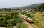 T669.1059 mit Reisezug am 21.05.2015 bei Elbasan