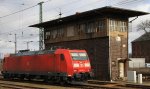 25.02.2012 Angerm�nde. 185-164 vor Stellwerk Agf (ausser Betrieb)  ...