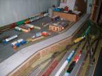Anlagen Links ist der Holzbetrieb und rechts die Gleisanlage des Hbf.Es f�hrt ein Gleis unten im Kreis und ein Gleis geht nach oben zum Holzbetrieb.