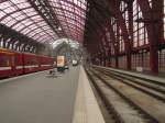 Bahnsteig 5 in Antwerpen ...  Frank Thomas 20.01.2012