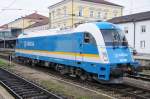 arriva-landerbahn-express-alex Von allen Seiten eine gute Figur... Man kann den neuesten Taurus auf deutschen Gleisen nicht oft genug 'auf Chip bannen'. (Regensburg, 09.11.09).