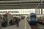 arriva-landerbahn-express-alex 183 001 ist vor wenigen Minuten mit dem ALX 87013 aus Regensburg Hbf in M�nchen Hbf eingetroffen und schiebt nun den Leerpark raus in die Abstellgruppe.