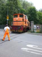 Lok 22 der AL �berquert am 29.06.2010 in Augsburg eine ...