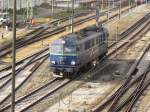 Diese polnische Diesellok bespannt am 24.11.2009 einen G�terzug in Cottbus ...