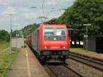 Auslandische Loks Der Tf scheint wohl Fu�ballfan zu sein.482 035-3 f�hrt mit einem G�terzug durch den Bahnhof Vallendar/Rhein.26.6.2010