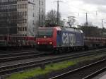 Auslandische Loks 482 022-1 der SBB CFF FFS mit G�terzug in K�ln West.