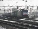 Auslandische Loks ERS Br 189 wartet am 16.1.10 in Muttenz auf die Abfahrt.