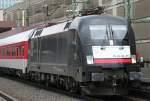 Auto- und Nachtzuge Die 182 517-3 / ES 64 U2 - 017 der MRCE zieht den zu bereitstellenden AZ in D�sseldorf HBF am 07.05.2010 bereit