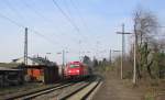 autotransportzuge Railion 185 230-0 mit Touax-Wagen Richtung Wiesbaden, in Erbach (Rheingau); 24.03.2010