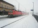 Hier 143 233-5 mit ...  Alexander Borchardt 19.12.2010