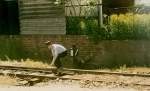Bahn und Menschen Auf keinen anderen Bahnhof bin ich so oft,bei der Arbeit gefilmt und fotografiert wurden,wie in Putbus.Selbst Hagen von Ortloff filmte mich bei der Arbeit.Auch meine Familie fotografierte mich bei der Arbeit als ich im Juni 1998 eine Weiche aufschloss.