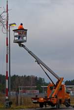 Die Reparatur der Bahn�bergangs ...  Gerd Wiese 19.12.2011