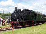 70 083 mit Sonderzug ...  Matthias Hocker 29.04.2010