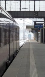 Gleis 24 in M�nchen ...  Daniel Koch 21.02.2011