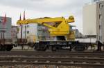 Motorkran XTms der SBB aufgenommen am 10.04.2010 in LAchen SZ ...
