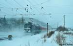 Wenige Minuten nach dem Gegenzug,l�sst 185 557-6 mit RE 4635 ...