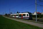 BD Bremgarten - Dietikon Bahn Seit heute steht der erste ABe 4/8 5001 der Bauart 'Diamant' im Einsatz zwischen Dietikon und Wohlen. Kurz nach Mittag ist er zwischen Berikon-Widen und Rudolfstetten unterwegs talw�rts Richtung Dietikon. (6.4.2010)