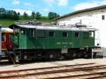 be-4-4 E-Lok Oldtimer Be 4/4 102 vor dem Depot in Huttwil am 04.06.2010