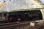 Hier 52 8177-9 mit ...  Alexander Borchardt 29.10.2011