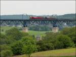 Die Class 66 der Crossrail Benelux im Doppelpack auf dem Viadukt von Moresnet.
Einfach zurcklehnen und ins Bild eintauchen. Moresnet/Belgien Juni 2012.