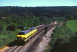 SNCB 5530 und 5539 rollen bei Gemmenich hinab nach Montzen, 17.06.2000.