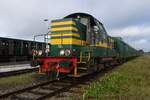 Auf das Museumsgelände könnte am 22 September 2023 ex-SNCB 7304 -heute in Besitz von CFV3V- mit Reisewagen fotografiert werden. 