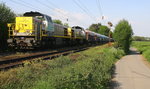 7867,7866  beide von der SNCB kommen die Gemmenicher-Rampe hochgefahren aus Richtung Aachen-West mit einem langen Kalkleerzug aus Oberhausen-West(D) nach Hermalle-Huy(B) und fahren in Richtung Gemmenicher-Tunnel,Botzelaer(B),Gemmenich(B),Nouvelaer(B),Moresnet(B),Moresnet-Chapelle(B),Montzen(B). 
Aufgenommen an der Montzenroute am Gemmenicher-Weg.
Bei Sommerwetter am Nachmittag vom 12.5.2016. 