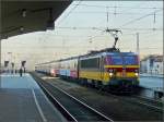 E-Lok 1183 mit niederlndischer Wagengarnitur fotografiert am 17.02.08 bei der Einfahrt in den Bahnhof Bruxelles Nord. (Hans)