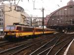 1183 mit IC 2487 Brussel Zuid-Amsterdam CS auf Antwerpen Centraal am 3-5-1998. Bild und scan: Date Jan de Vries.