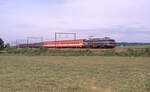 EC-91  Vauban (Brussel Zuid - Milano Centrale) mit NMBS 2008 bei Autelbas-Barnich am 05.06.1998, 09.40u. Wagen der NMBS mit Buffetwagen der NS. Scanbild 7694, Fujichrome100.