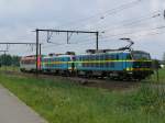 Ein internationaler Lokzug auf dem Weg nach Antwerpen-Noord/Hafen : SNCB/NMBS-Lok 2019 mit Schwesterlok 2008 und der franzsischen Astride BB36023 am Haken. Aufgenommen am 12/06/2010 bei Ekeren.