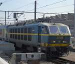 2004 wartet am 24.Juni 2010 mit dem Express 296 nach Brssel im Luxemburger Hauptbahnhof.