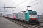 NMBS TRAXX 2802 mit Intercity Brussel-Den Haag HS, aufgenommen 14/03/2013 in Bahnhof Antwerpen-Luchtbal