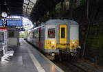 Ein Triebzug der SNCB 643 von Aachen-Hbf nach Spa-Géronstère(B) bei der Abfahrt in Aachen-Hbf und fährt in Richtung Belgien. 
Aufgenommen vom Bahnsteig 9 vom Aachen-Hbf. 
Am Nachmittag vom 9.9.2017.