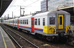 SNCB AM73 No. 695, Bruxelles Midi, 30.10.2011.