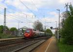 Der Thalys aus Köln-Hbf-Paris(F) kommt durch Kohlscheid als Umleiter aus Richtung Neuss,Herzogenrath und fährt in Richtung Aachen-West,Hbf und fährt die Kohlscheider-Rampe hoch nach