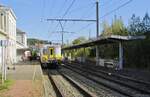 Kurz nach Verlassen des Endbahnhofes Spa-Géronstère treffen die AM 66 663 und (verdeckt) 657 am 17.10.2023 auf dem Weg nach Aachen im Bahnhof Spa ein
