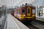Die Triebzug 166/Am 62 am 30.10 2010 als IR von Liege nach Maastricht hier bei Aufenthalt in Bf Liege Guillemins !
