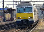 Der IC 2937 von Liège-Guillemins(B) nach Antwerpen-Centraal(B) und verlässt den Bahnhof von Tongeren(B) und fährt in Richtung  Hasselt(B),Antwerpen(B).
Aufgenommen vom Bahnsteig 3 in Tongeren(B). 
Bei Sonnenschein am Kalten Nachmittag vom 18.2.2018.