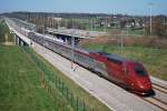 Thalys PBKA Kln-Paris auf der Hhe von Baelen (berquert das Ruyfftal), April 2010.