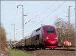 Bei schnsten Sonnenschein erstrahlt der Thalys im vollen Glanz. Hier auf der Fahrt in Richtung Aachen HBf, und dann weiter bis Paris. Aufnahme vom 14.04.2013 im 
Stolberger Wald.