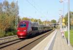 Der Thalys aus Köln-Hbf-Paris(F) kommt durch Übach-Palenberg als Umleiter aus Richtung Rheydt,Wickrath,Beckrath,Herrath,Erkelenz,Baal,Hückelhoven-Baal,Brachelen,,Lindern,Süggerrath,Geilenkirchen,Frelenberg,Zweibrüggen und fährt in Richtung Rimburg,Finkenrath,Hofstadt,Herzogenrath, Kohlscheid,Richterich,Laurensberg,Aachen-West,Aachen-Schanz,Aachen-Hbf. Bei schönem Novemberwetter am Mittag vom 2.11.2014.