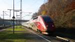 Ein Nachschuss vom Thalys aus Essen-Hbf-Paris(F) kommt durch Stolberg-Rheinland-Hbf aus Richtung Köln und fährt in Richtung Eilendorf,Aachen-Rothe Erde,Aachen-Hbf bei sonnigenwetter am Kalten 29.11.2014.