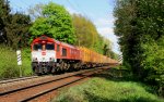 Die Class 66 PB12  Marleen  von Crossrail kommt die Gemmenicher-Rampe hochgefahren aus Richtung Aachen-West mit einem langen P&O Ferrymasters Containerzug aus Gallarate(I) nach Zeebrugge(B) und fhrt