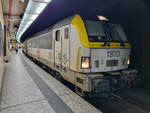 SNCB 1873 mit einem Intercity nach Luxemburg in Bruxelles Gare Centrale, 01.03.2024.